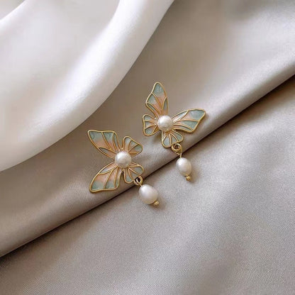 Retro Butterfly Earrings For Women With 925 Sterling Silver Studs Featuring Enamel Craftsmanship
