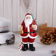 Carrying a Christmas Tree 9272