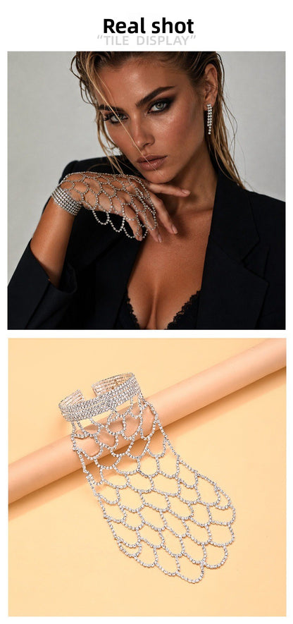 Exaggerated Silver Alloy Grid Bracelet For Women With Rhinestone Inlay