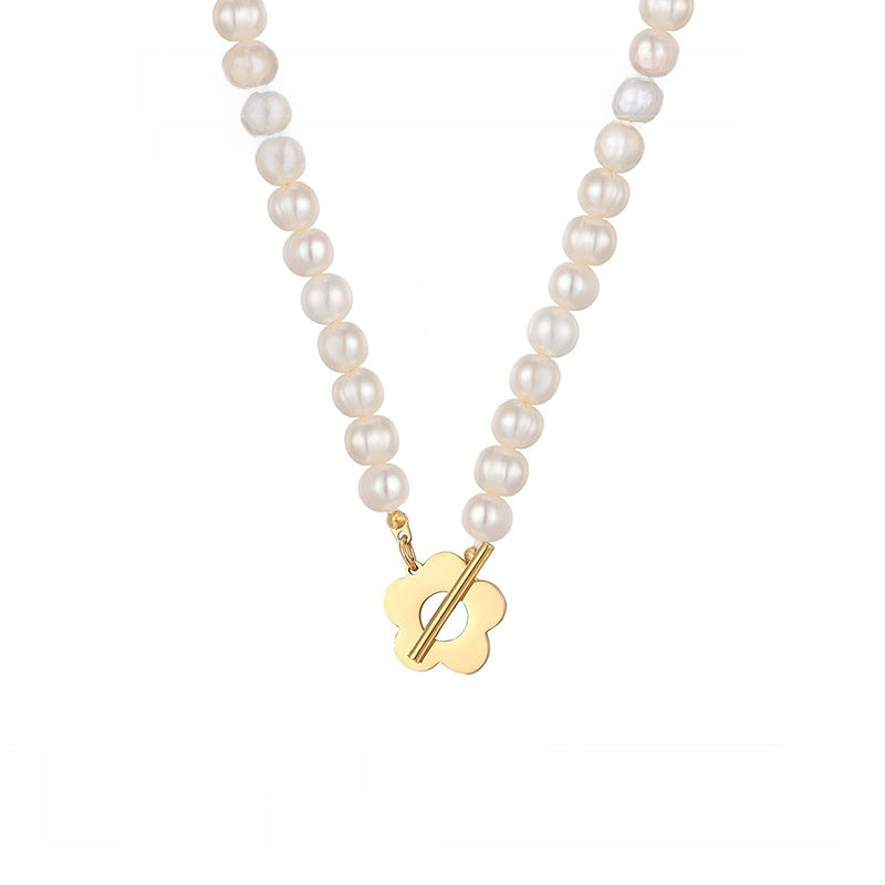 Handmade Freshwater Pearl Necklace For Women Featuring 5-6mm Simple Style Pearls