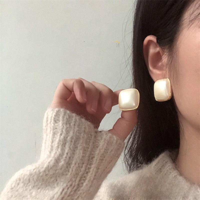 Geometric Stud Earrings For Unisex Featuring 925 Sterling Silver Ear Pins In Retro Style Alloy Design