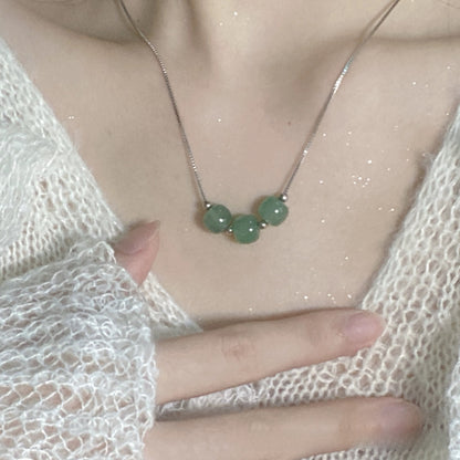Sweet Round Pendant Necklace For Women In Gold Featuring Electroplated Metal And Natural Stone