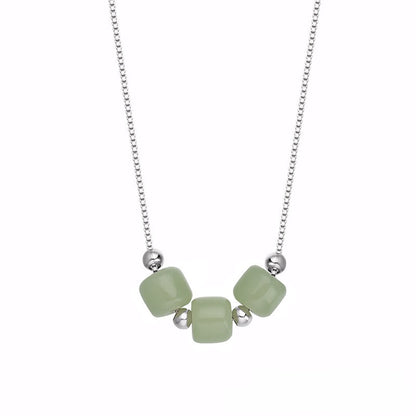 Sweet Round Pendant Necklace For Women In Gold Featuring Electroplated Metal And Natural Stone
