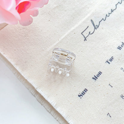 Modern Style Quadrilateral Hairpin For Women, Made Of Durable Plastic