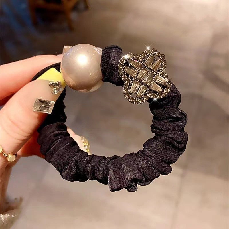 Simple Style Solid Color Scrunchie Hair Accessory In Dyed Black Featuring Durable Alloy Material