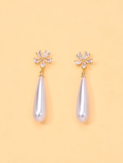 Petal Stud Earrings For Women In Silver Featuring Imitation Pearl And Zircon With Basic Style