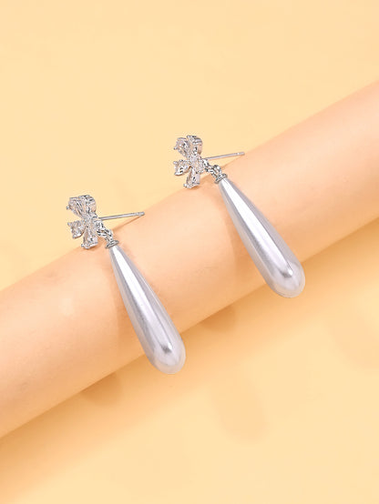 Petal Stud Earrings For Women In Silver Featuring Imitation Pearl And Zircon With Basic Style