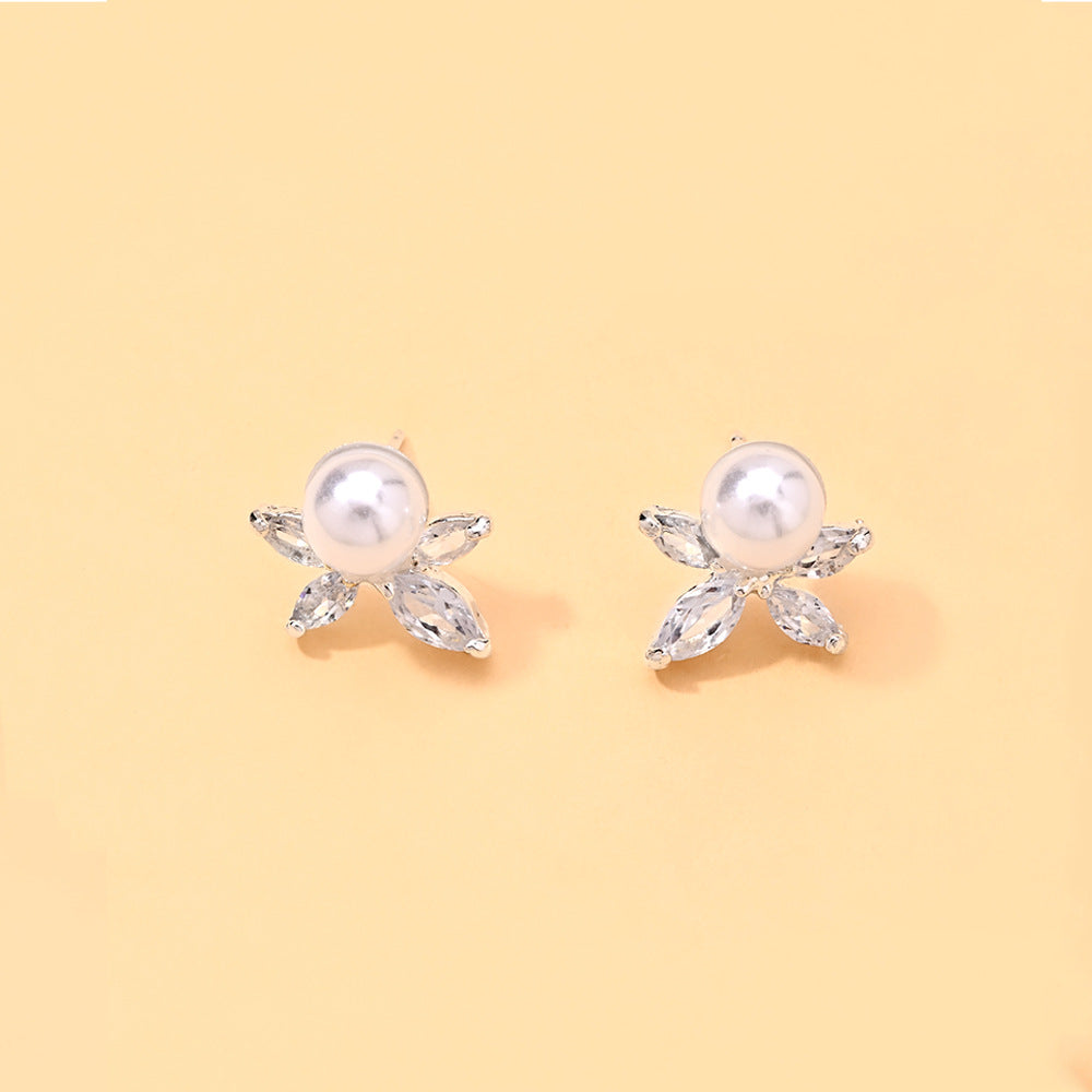 Silver Leaf Stud Earrings For Women With Imitation Pearl And Zircon, Featuring Electroplated Craftsmanship