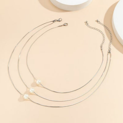 Vintage Style Gold Pearl Beaded Necklace For Women With Alloy Snake Chain