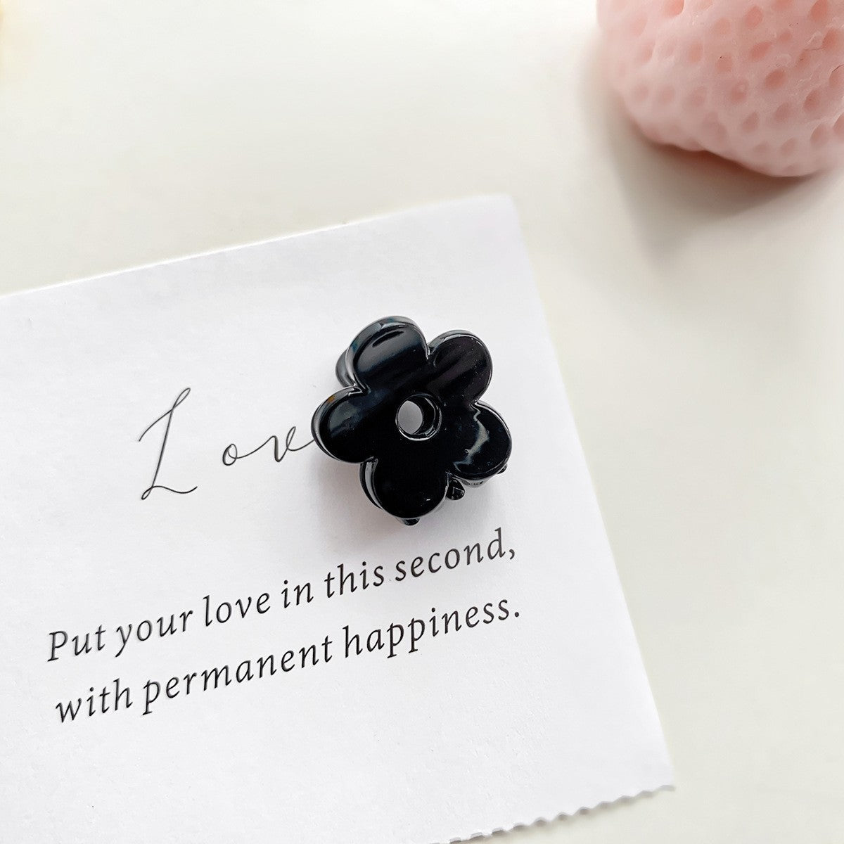 Modern Style Quadrilateral Hairpin For Women, Made Of Durable Plastic