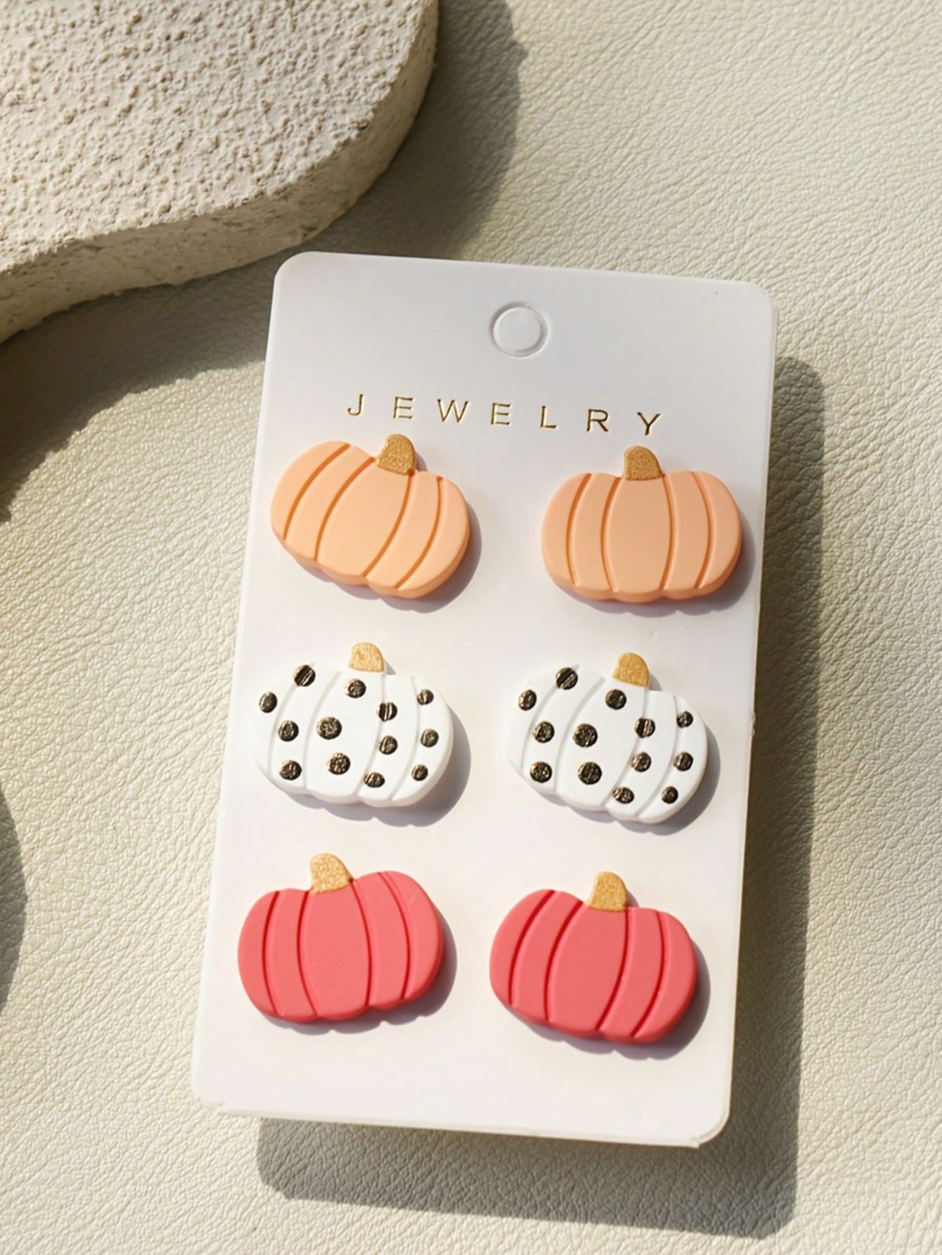 Cute Faceted Pumpkin Stud Earrings For Women With Zinc Alloy Posts In Acrylic Material