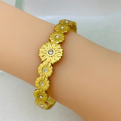 Geometric Electroplated Bangle For Women In 304 Stainless Steel With 18K Real Gold Plated PVD Coating And Rhinestone Inlay