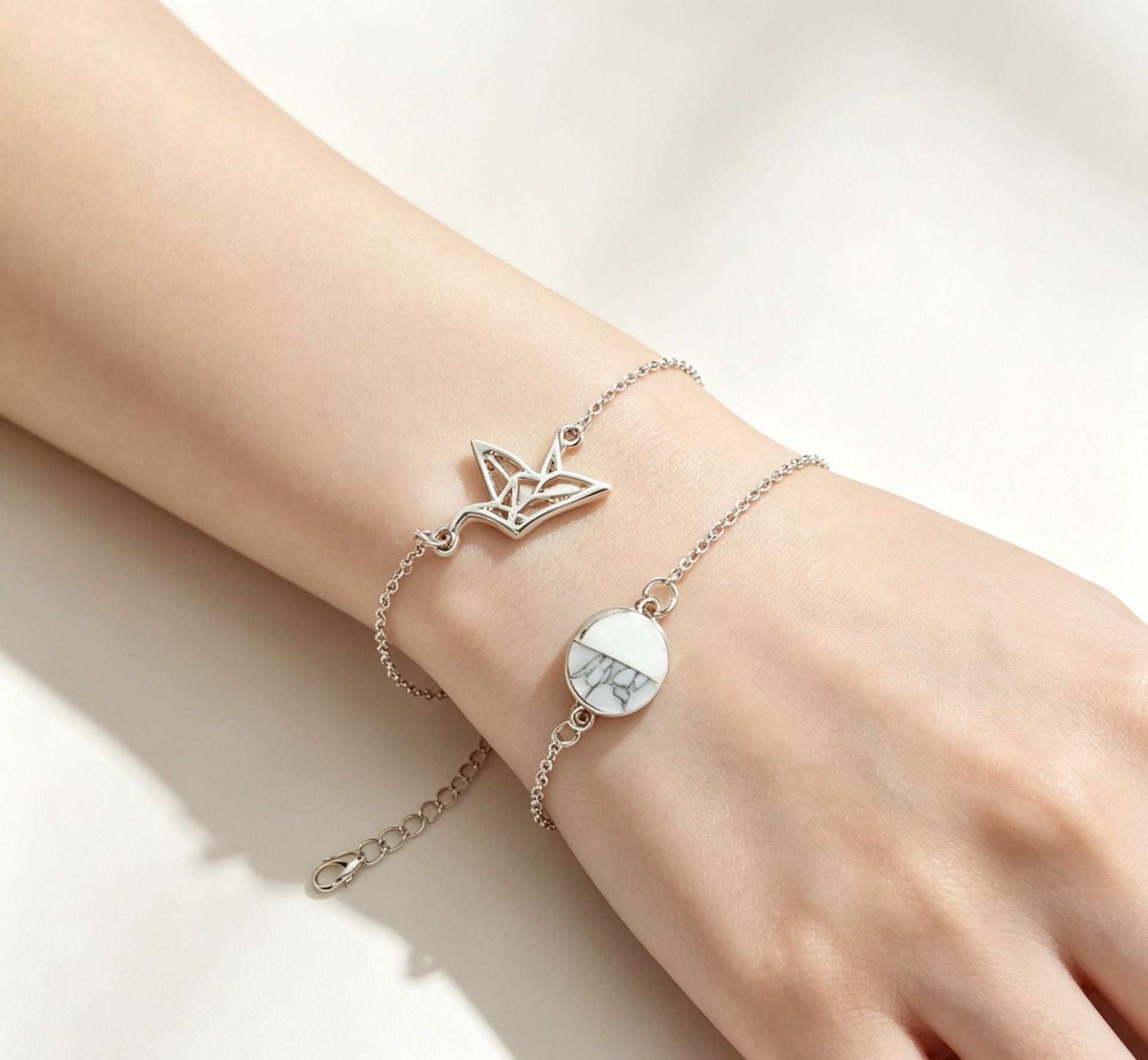 Three-dimensional Geometric Gold Zinc Alloy Bracelet With Electroplated Finish, Stylish Couple Jewelry