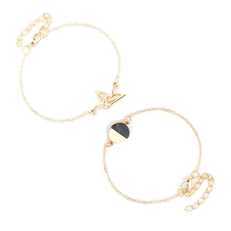 Three-dimensional Geometric Gold Zinc Alloy Bracelet With Electroplated Finish, Stylish Couple Jewelry