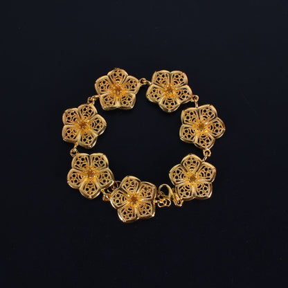 Exaggerated Flowers Gold Alloy Bracelet For Women With Electroplated Finish, Stylish Bangle Accessory