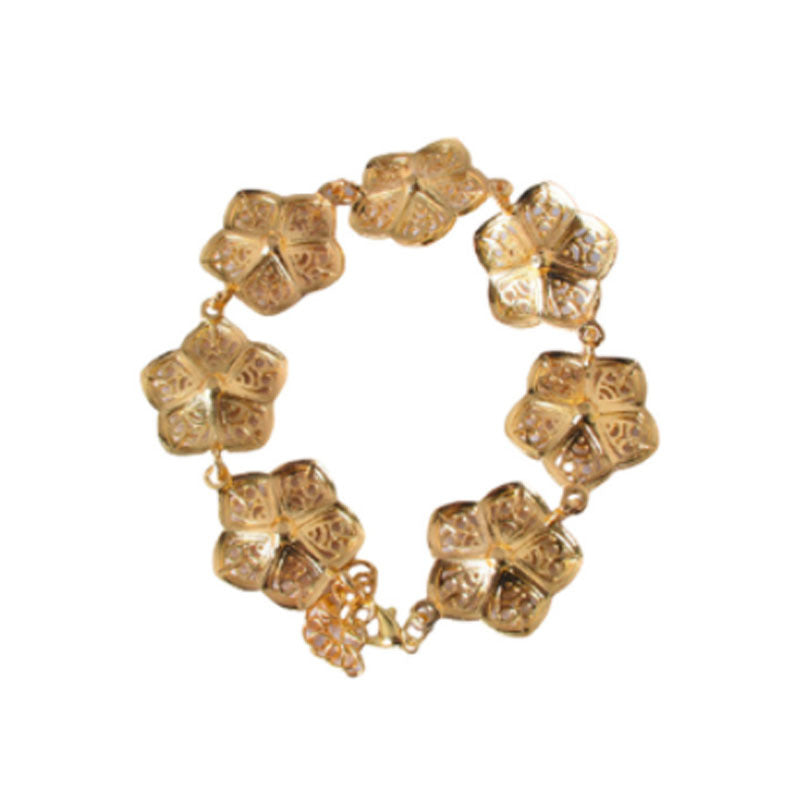 Exaggerated Flowers Gold Alloy Bracelet For Women With Electroplated Finish, Stylish Bangle Accessory