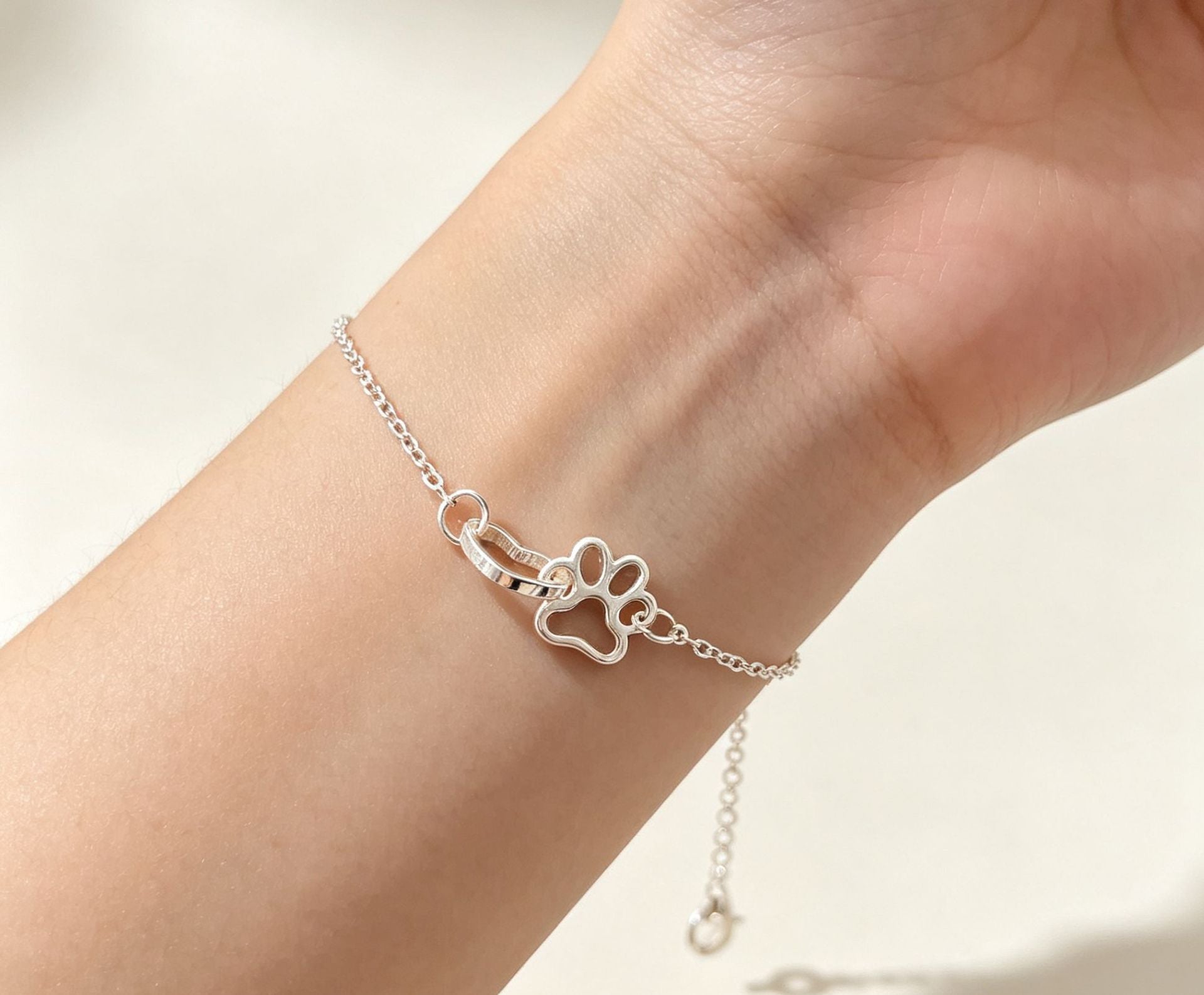Heart Shape Gold Bracelet For Women, Electroplated Zinc Alloy Jewelry
