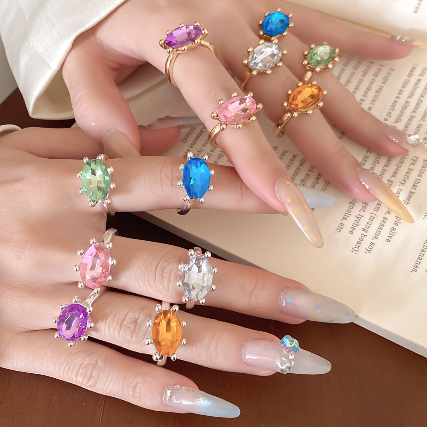 Geometric Open Rings For Women In Gold Alloy Featuring Rhinestones With Claw Setting