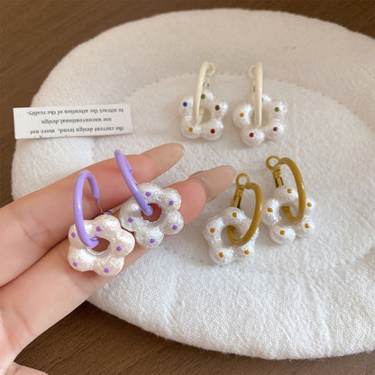 Simple Style Polka Dots Enamel Earrings In White With Iron Base And 304 Stainless Steel Posts For Women