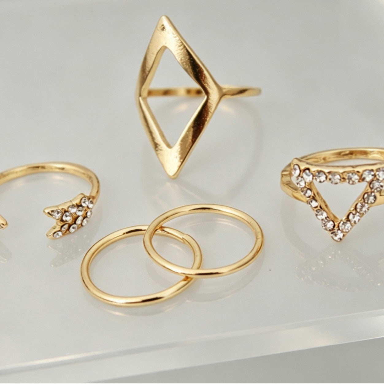 For Women 5 Pieces Gold Arrow Rings Featuring Electroplated Alloy And Rhinestones Inlay