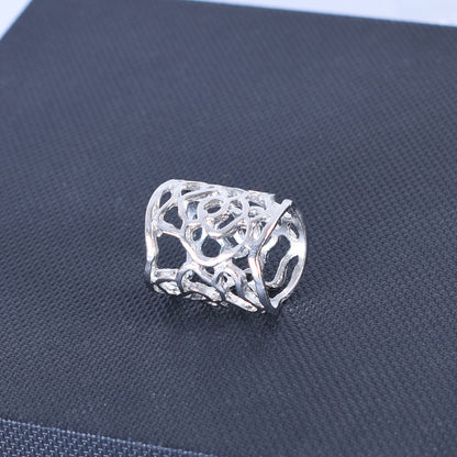 Rose Scarf Ring For Women In Gold Alloy, Elegant Accessory To Enhance Your Style