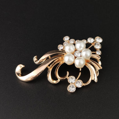 Electroplated Alloy Flower Pin With Rhinestones In Gold