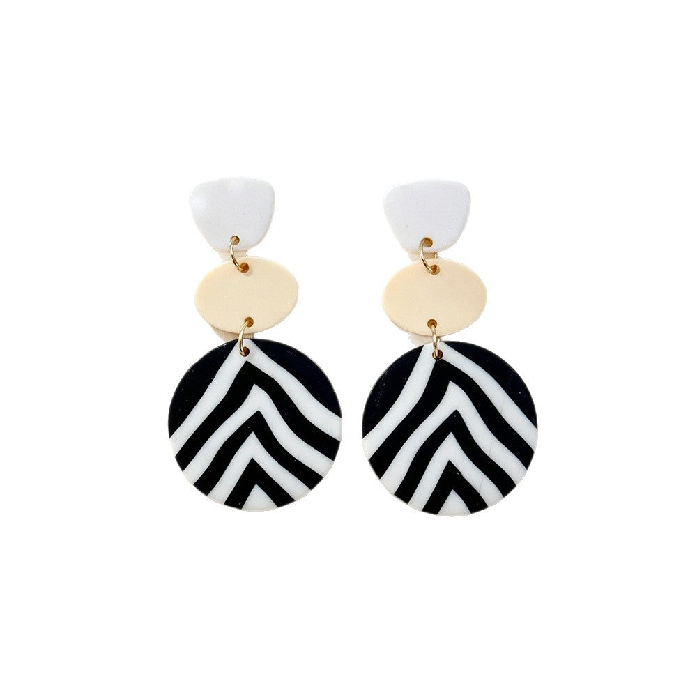 Asymmetrical Geometric Earrings For Women In White & Black Soft Clay With Golden Plated Finish, Simple Style