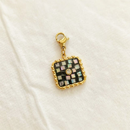 Sweet Flowers Metal Pendant With Shell Inlay Featuring Electroplated Finish Jewelry Accessories