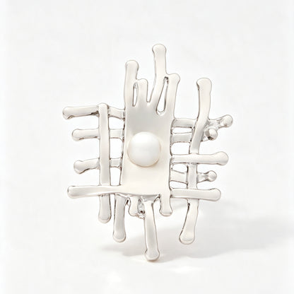 Pin Tree Pattern In 304 Stainless Steel With Artificial Pearl Inlay, Electroplated Finish, Available In Gold