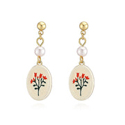 1 Pair of White Tulip Earrings