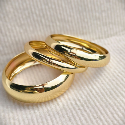 Simple Style Round Gold Iron Bangle Featuring Classic And Durable Craftsmanship