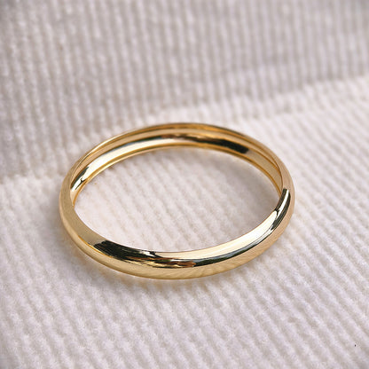 Simple Style Round Gold Iron Bangle Featuring Classic And Durable Craftsmanship