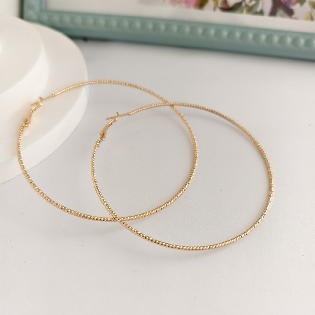 Exaggerated Large Circle Earrings For Women, Alloy Material With Electroplated Finish And Iron Ear Pins