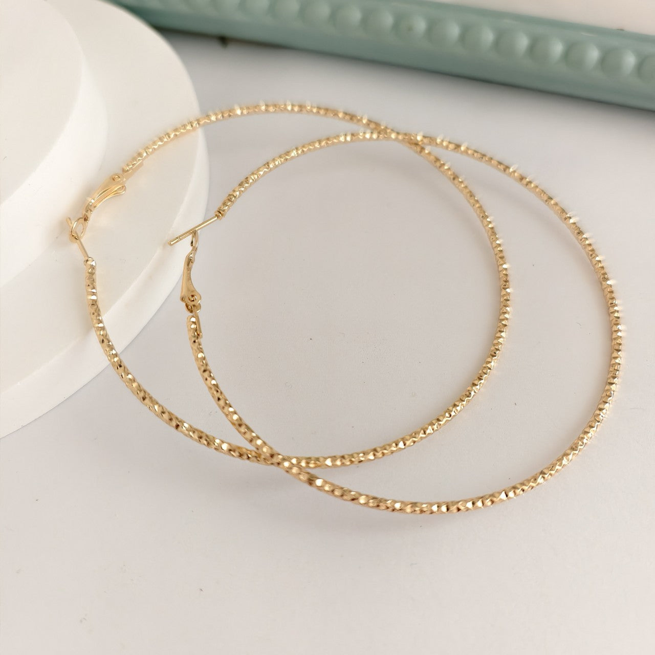 Exaggerated Large Circle Earrings For Women, Alloy Material With Electroplated Finish And Iron Ear Pins