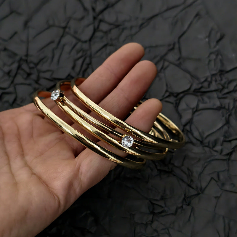 Simple Style Gold Iron Wristband With Rhinestone Inlay, 4 Pieces Set Bangle