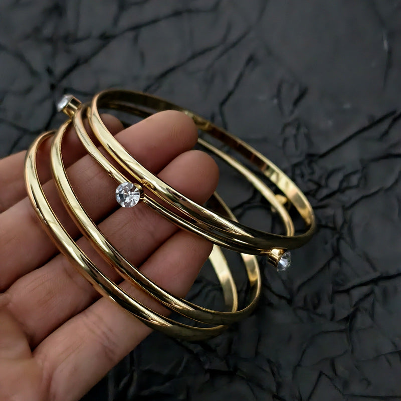 Simple Style Gold Iron Wristband With Rhinestone Inlay, 4 Pieces Set Bangle
