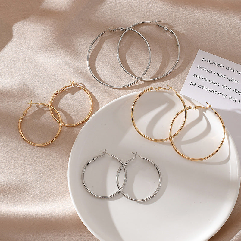 Round Gold Hoop Earrings For Unisex Featuring Exaggerated Style And 304 Stainless Steel Posts With Iron Material
