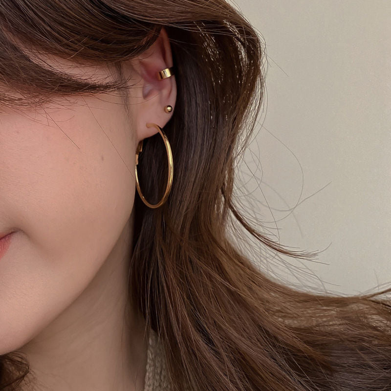 Round Gold Hoop Earrings For Unisex Featuring Exaggerated Style And 304 Stainless Steel Posts With Iron Material