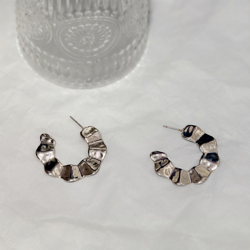 C Shape Stud Earrings For Women In Alloy With Electroplated White K Plated Finish And Iron Ear Pins