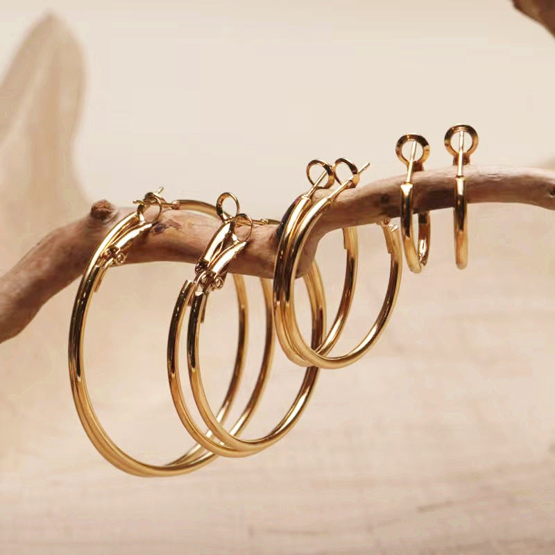 Round Gold Hoop Earrings For Unisex Featuring Exaggerated Style And 304 Stainless Steel Posts With Iron Material