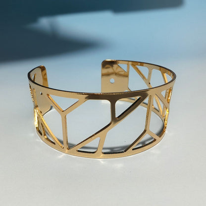 Novelty Geometric Asymmetrical Gold Bangle For Women With Electroplated Metal Finish