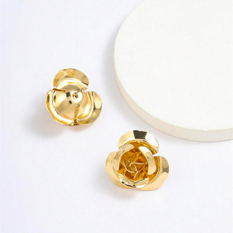 Exaggerated Gold Flowers Stud Earrings For Women Featuring Electroplated Metal