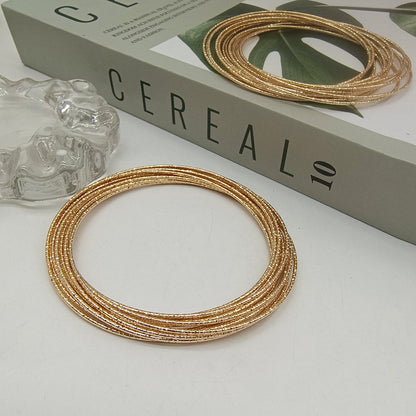 Star Pattern Electroplated Metal Wristband In Gold, Simple Style For Women