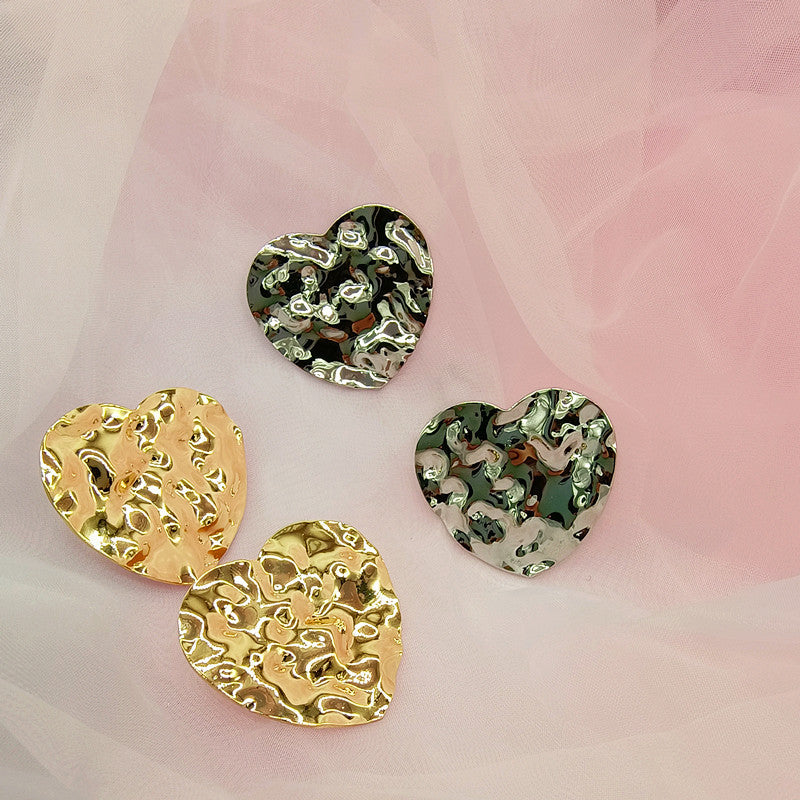 Exaggerated Heart Shape Silver Stud Earrings For Women, Electroplated Metal Design