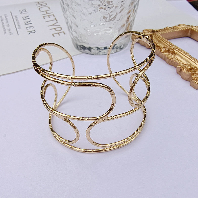 Geometric Gold Alloy Bangle With Electroplated Finish For Elegant Style
