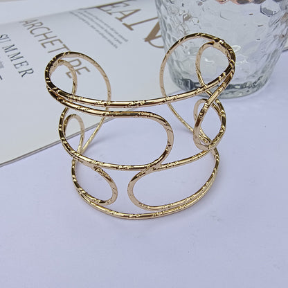 Geometric Gold Alloy Bangle With Electroplated Finish For Elegant Style