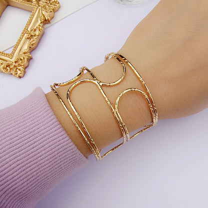 Geometric Gold Alloy Bangle With Electroplated Finish For Elegant Style