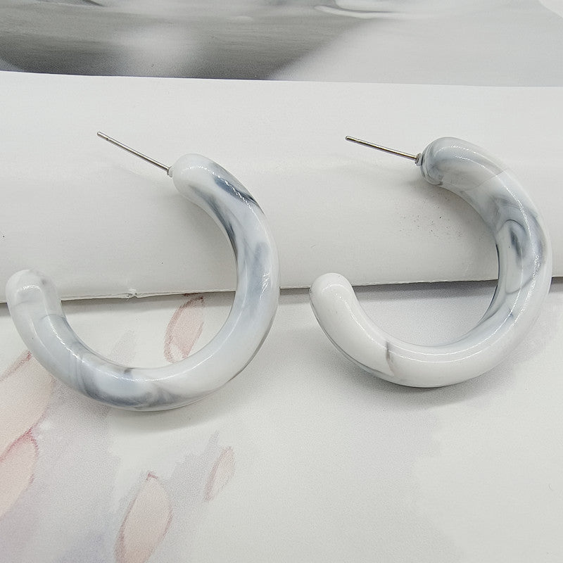 Simple Style C Shape Earrings Made Of Durable Acrylic Material