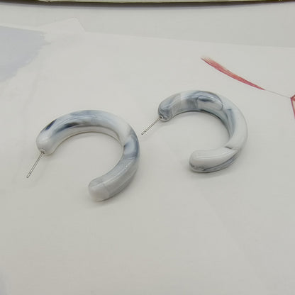 Simple Style C Shape Earrings Made Of Durable Acrylic Material