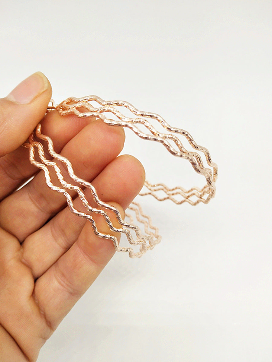 Exaggerated Waves Large Earrings For Women In Rose Gold Metal, Perfect For Travel